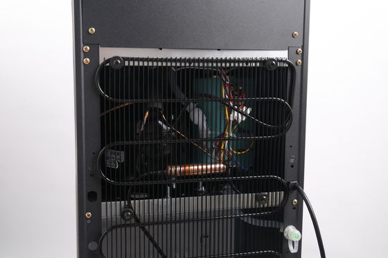 Staande compressor Warm en koud water dispenser met veiligheids slot voor 220V spanning