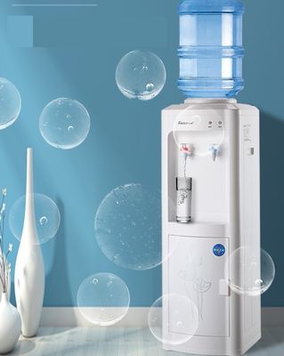 Huishoudelijke vrijstaande waterdispenser met app-gecontroleerd temperatuurregelsysteem