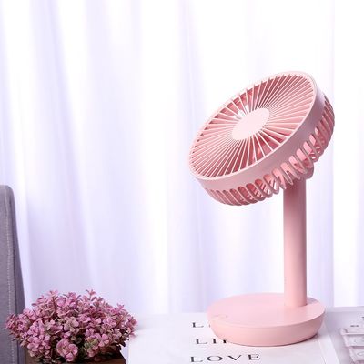 Afmetingen L x W x H Inches 170*138*270mm Draagbare elektrische tafelventilator in roze