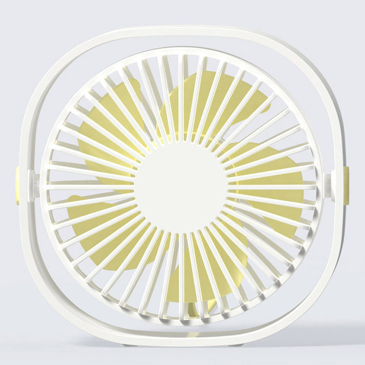 129*122*52 mm Mini Desktop USB Fan met laadgemak en lichtgewicht ontwerp